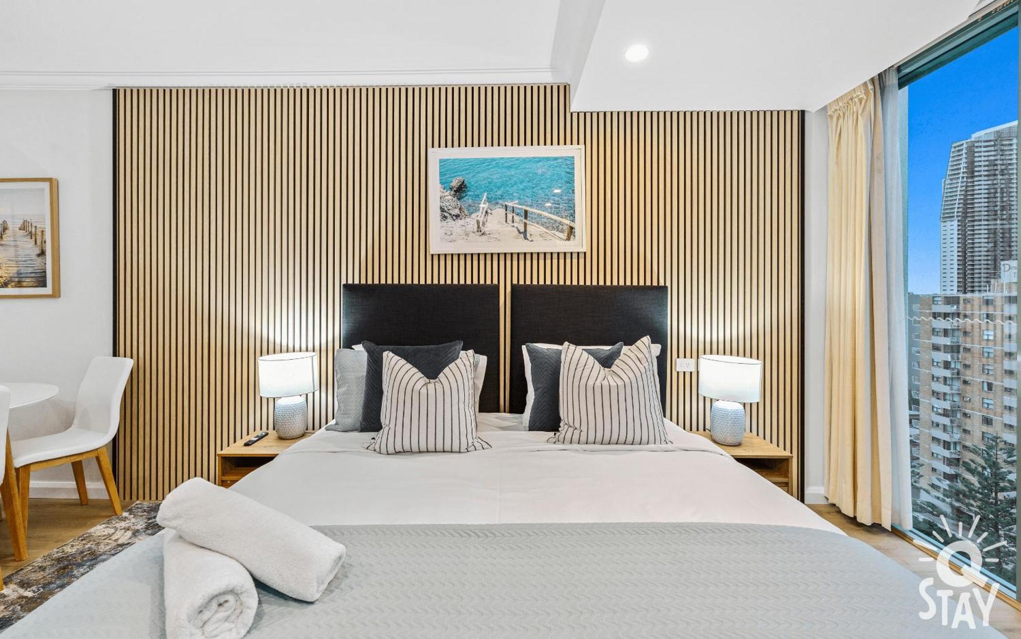 Legends Surfers Paradise Mid Week Madness Deal - Q Stay Gold Coast Bagian luar foto