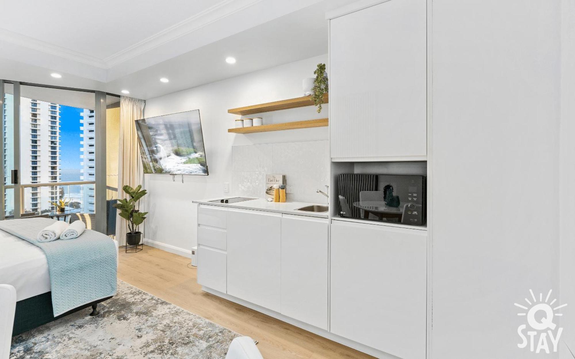 Legends Surfers Paradise Mid Week Madness Deal - Q Stay Gold Coast Bagian luar foto